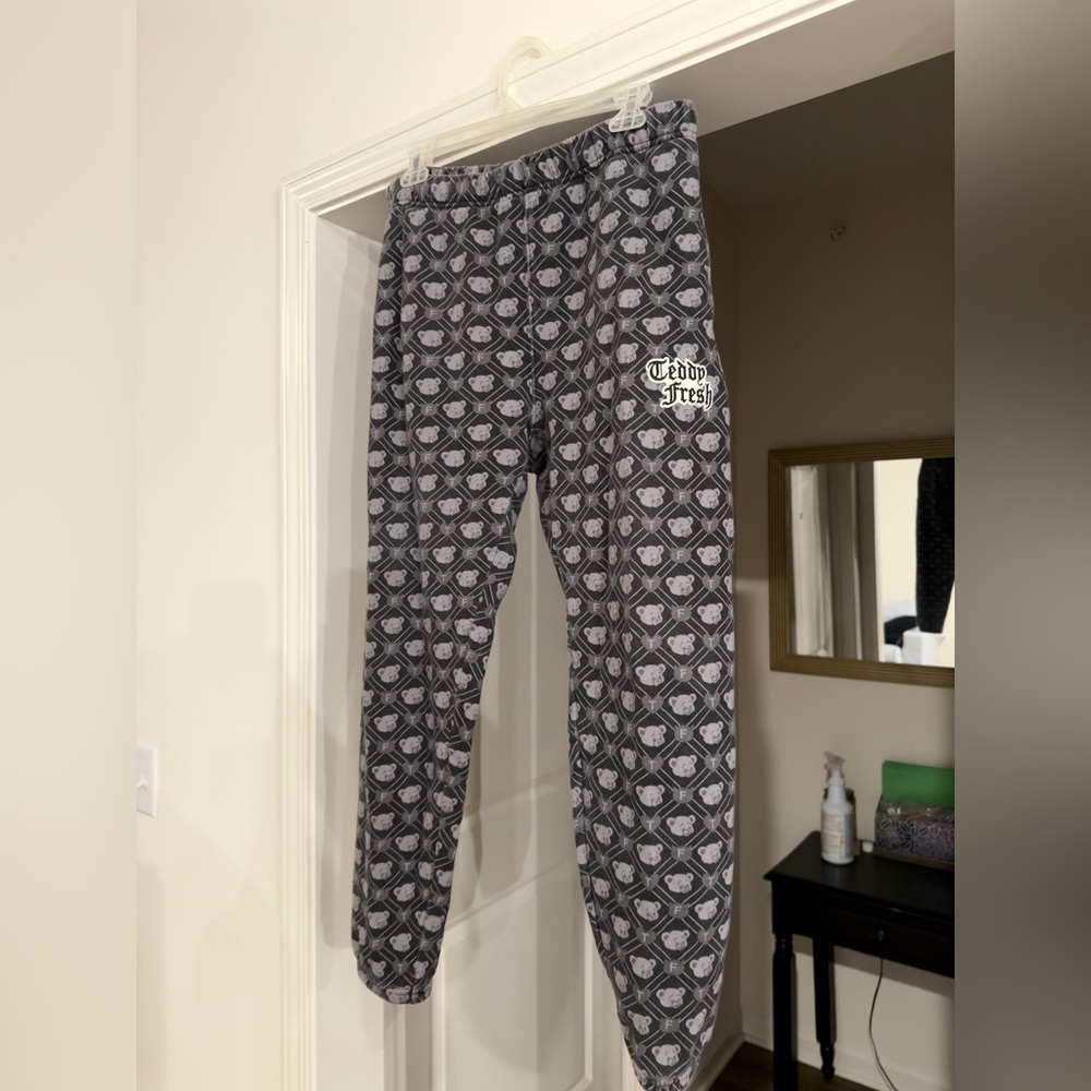 Teddy Fresh Care Bear Black Sweatpants, Size Medium